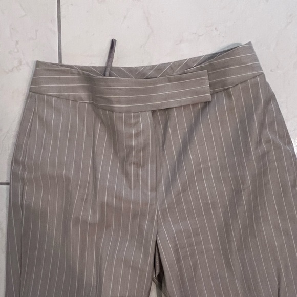 Suit - Picture 5 of 9